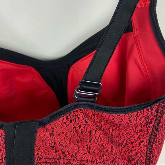 Lululemon Ta Ta‎ Tamer III Sports Bra Jacquard Red Power Luxtreme Supportive Top - Picture 6 of 10